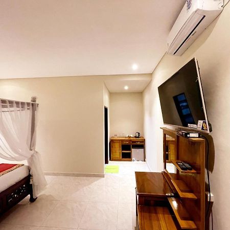 Bali 85 Beach Inn Padangbai  Bagian luar foto