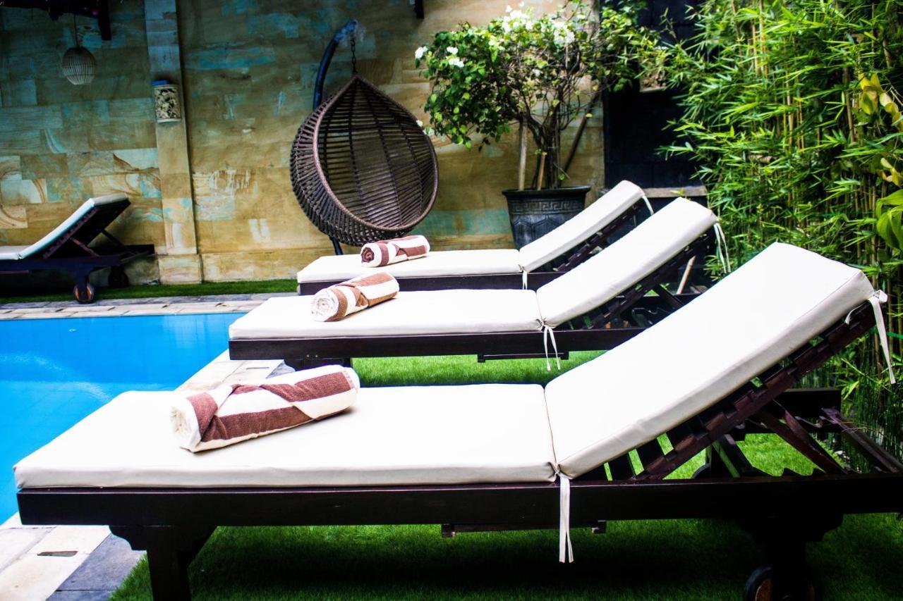 Bali 85 Beach Inn Padangbai  Bagian luar foto
