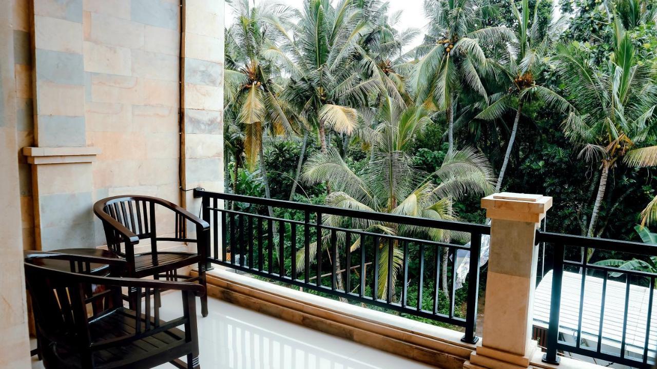 Bali 85 Beach Inn Padangbai  Bagian luar foto